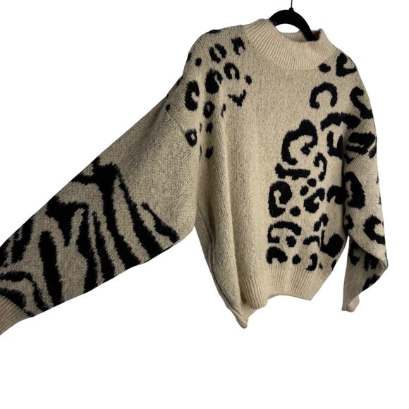 Topshop Leopard Print Bat Sleeve Pullover Sweater Beige/Black - Picture 3 of 7